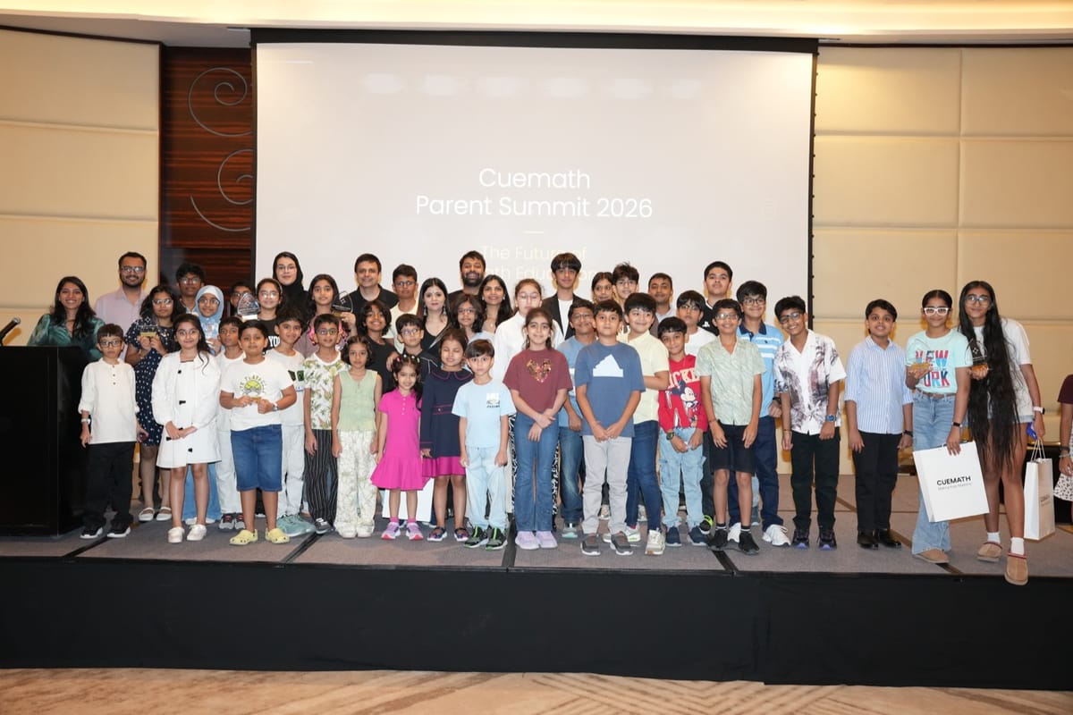 Picture of all students, Cuemath members in Cuemath parent summit in Dubai